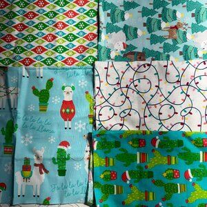 5 Fat Quarters Quilt Fabric Christmas #40